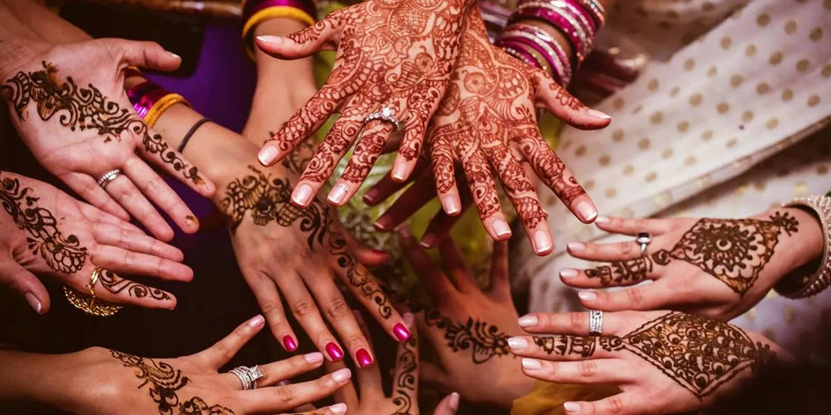 How a Group Mehndi Artist of Delhi Can Elevate Your Wedding Celebration